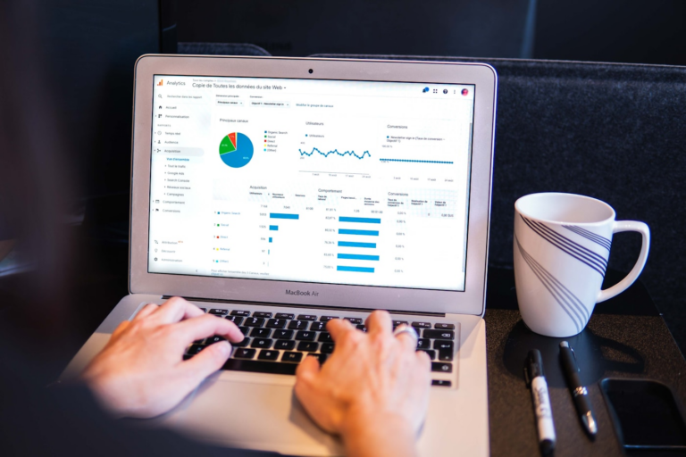 Sales Intelligence: Come Usare i Dati per Chiudere le Trattative